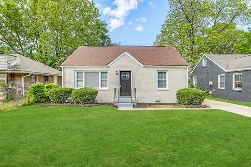 2446 LYNN IRIS DR