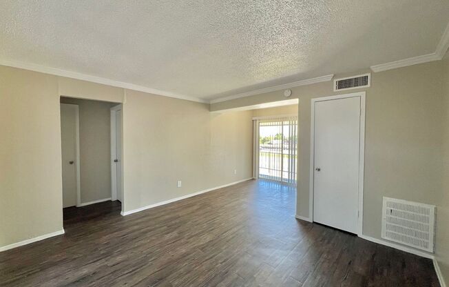 1 bed, 1 bath, 600 sqft, $1,150, Unit 1-221