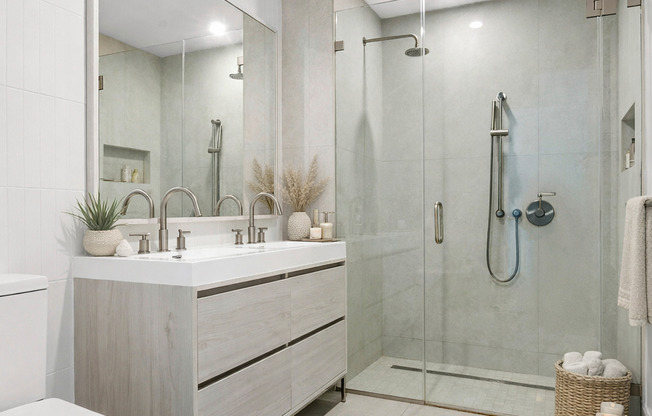 2 beds, 2 baths, $5,329, Unit 8D