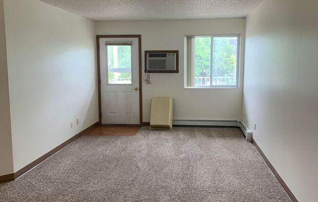 2 beds, 2 baths, $1,075, Unit 1736-203