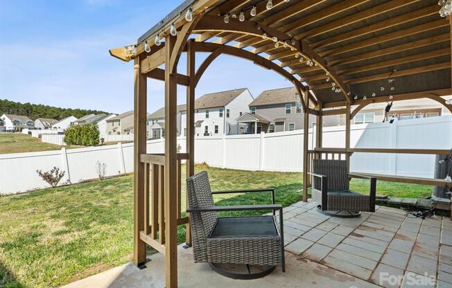 Beautiful 4BR/3.5 BA Home in Mooresville