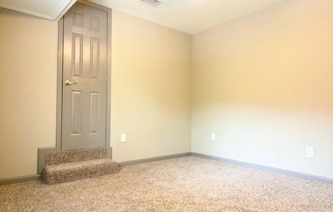 Studio, 1 bath, $1,175, Unit # 19