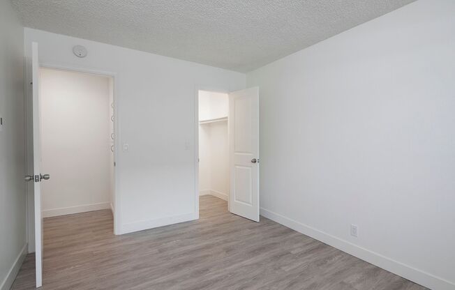 2 beds, 2 baths, 918 sqft, $2,995, Unit 40-13
