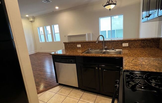 2 beds, 2.5 baths, 1,100 sqft, $3,200