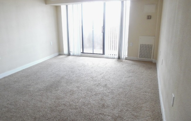 2 beds, 1 bath, 760 sqft, $1,800, Unit 1-0610