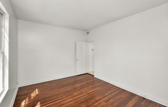 2 beds, 1 bath, 1,500 sqft, $2,550, Unit 1