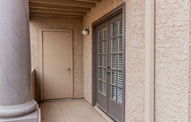 2 beds, 2 baths, 919 sqft, $1,675, Unit 1098