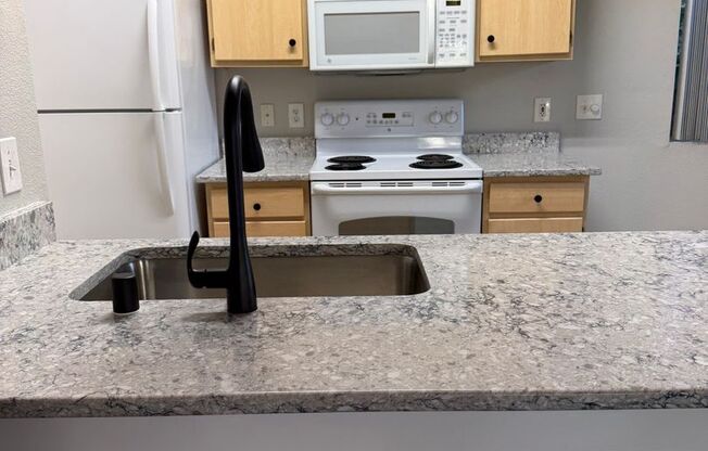 1 bed, 1 bath, $2,100, Unit # 722