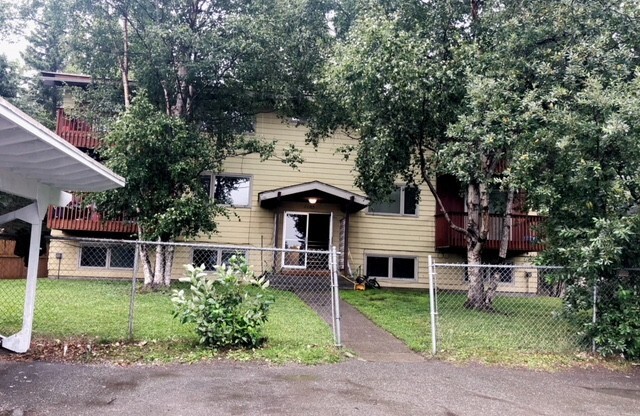 2 beds, 1 bath, $1,450, Unit 1