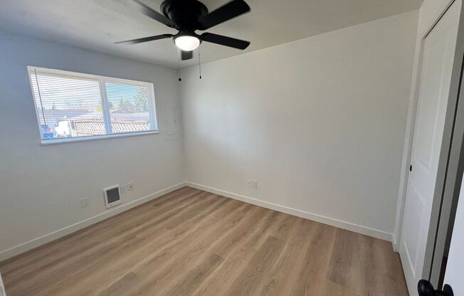 R2212 - Pinewood Apartments