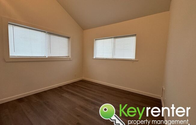 2 beds, 1.5 baths, 1,000 sqft, $2,000, Unit Unit A (Upstairs)