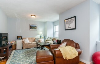 532 Tremont St 4