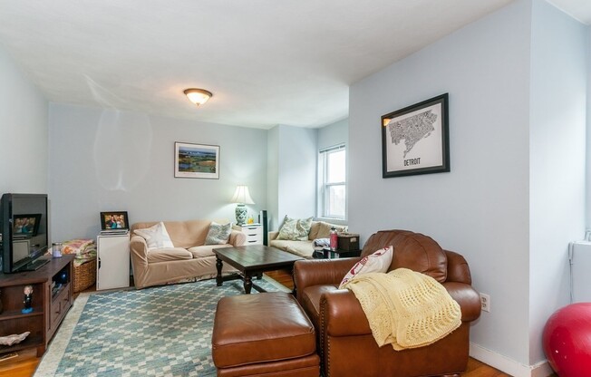 532 Tremont St 4
