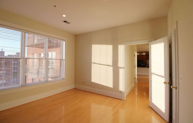 2 beds, 2 baths, 975 sqft, $4,395, Unit 604
