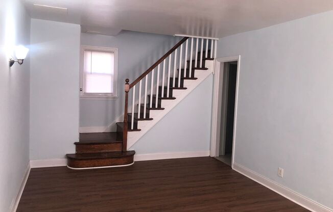 3 bedroom 1.5 bathroom in Baltimore