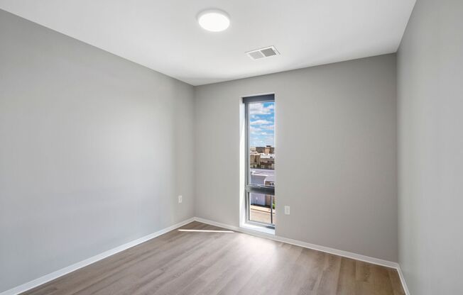 1 bed, 1 bath, 667 sqft, $1,425, Unit 1417