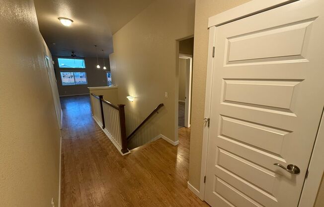 Spacious Modern 5-Bedroom Ranch Home in Hidden Valley Farm