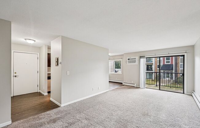 2 beds, 1 bath, 950 sqft, $1,435, Unit 1829-306