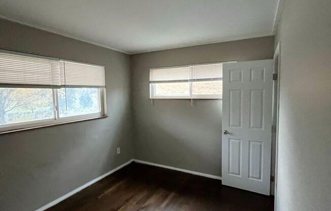 4 beds, 1 bath, $1,575