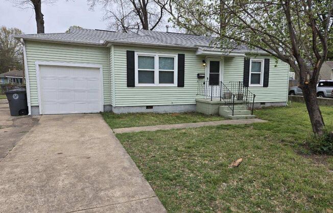 Brookside Cutie...East of 43rd & Peoria.