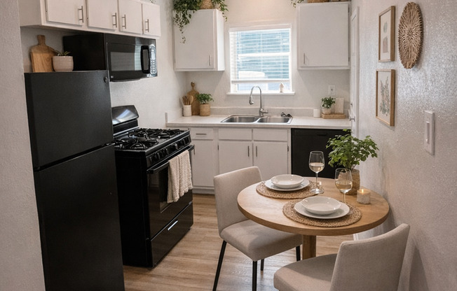 Studio, 1 bath, 600 sqft, $1,299, Unit 1522-02