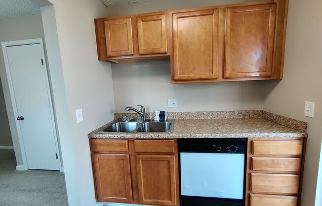 2 beds, 1 bath, 750 sqft, $1,450, Unit 08