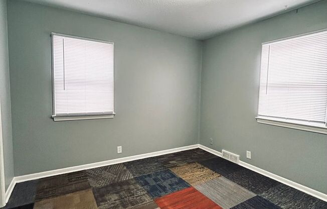 2 beds, 1 bath, $825, Unit 8121