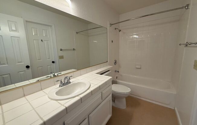 2 beds, 1.5 baths, $2,350, Unit 7010 Casa Lane #12