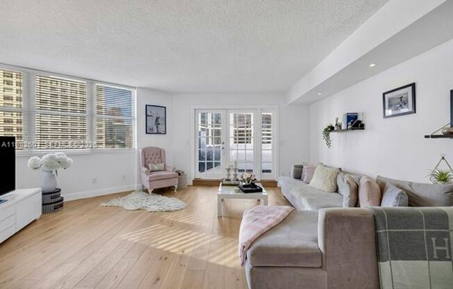801 Brickell Bay Dr # 1262 (A11982601)