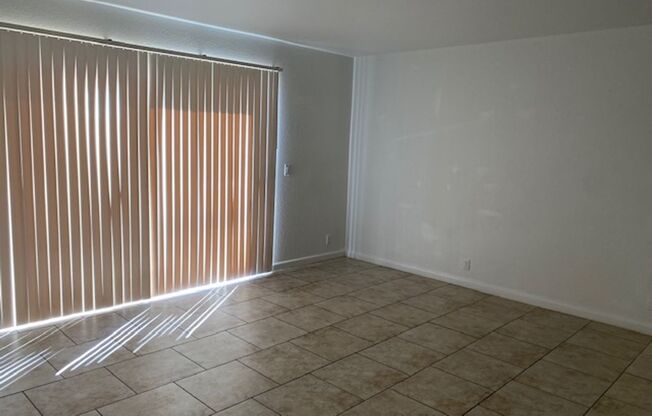 1 bed, 1 bath, 600 sqft, $900, Unit 02