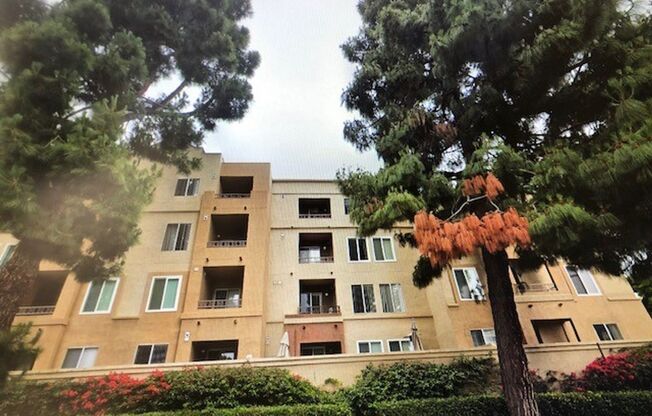 2 Bedroom-2 Bathroom Single Story Condo; 2nd floor unit in San  Diego
