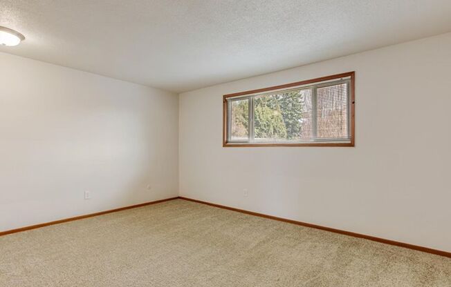 2 beds, 1.5 baths, 1,100 sqft, $1,750, Unit 35
