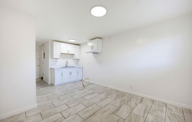 1258 W. 87th