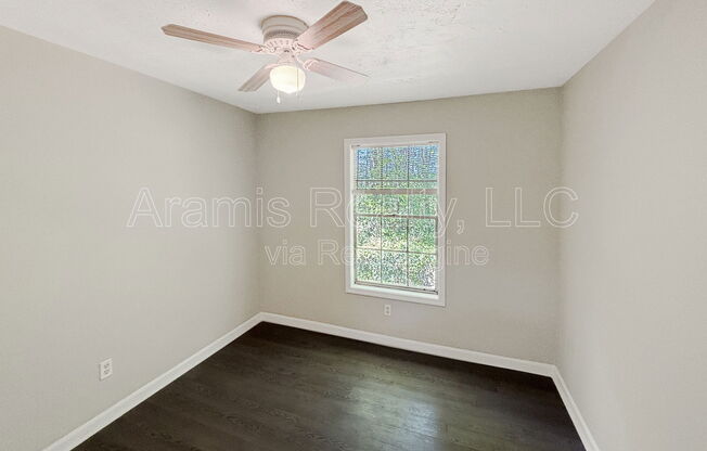 1857 WHITEHALL FRST CT SE