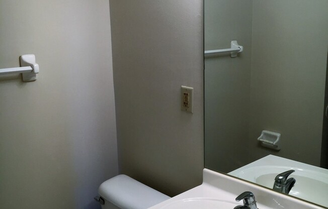 1 bed, 1 bath, 650 sqft, $795, Unit 950-29