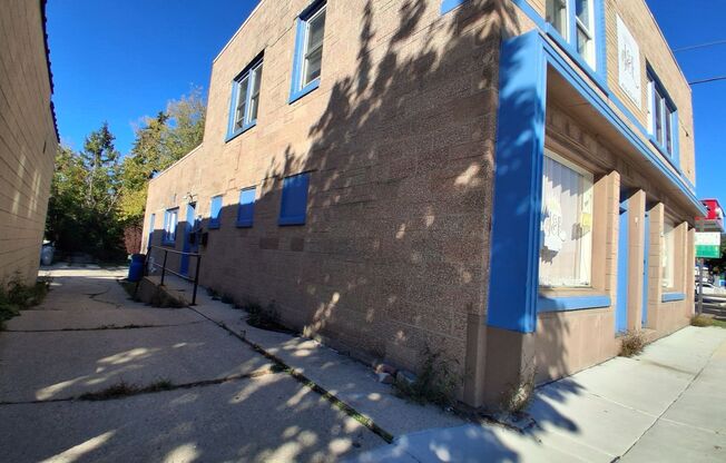 114 West Howard Avenue