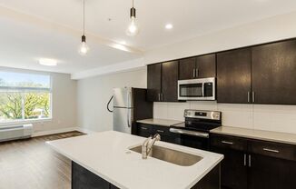2 beds, 1 bath, 775 sqft, $1,995, Unit 306