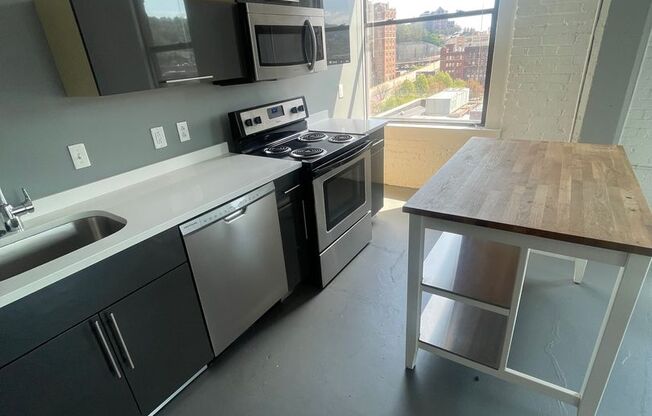 Studio, 1 bath, 625 sqft, $1,495, Unit 803