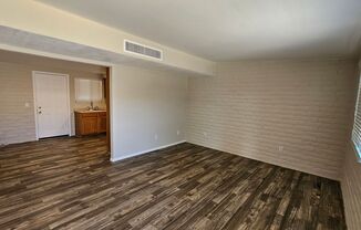 2 beds, 1 bath, $1,150