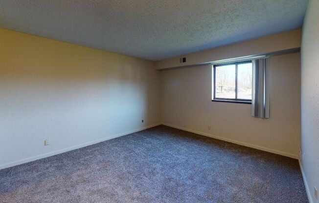 2 beds, 1 bath, 859 sqft, $1,025, Unit 3015-B
