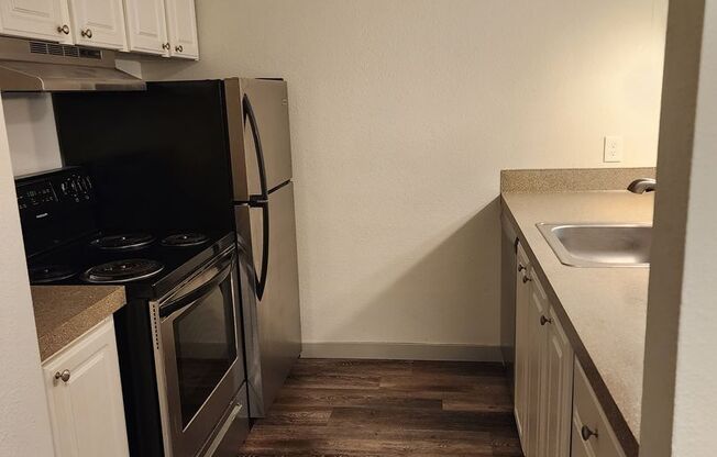 1 bed, 1 bath, 744 sqft, $1,895, Unit 102
