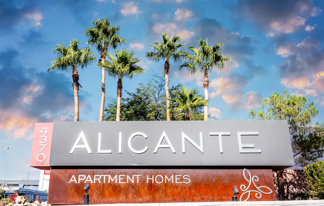 Alicante Spring Valley, NV, Apartments