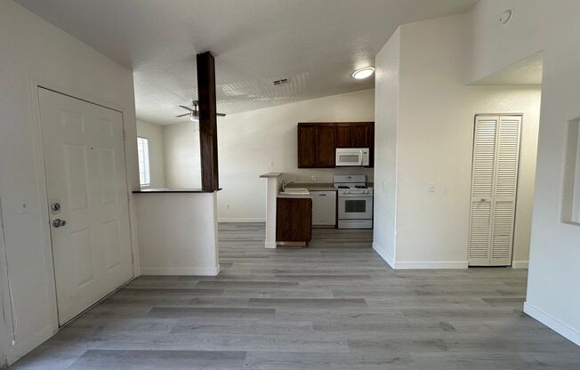 3 beds, 2 baths, $1,345, Unit # 2154