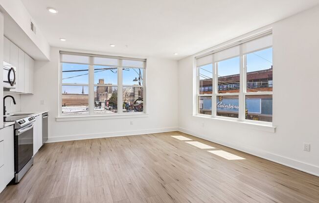 2 beds, 2 baths, 1,000 sqft, $1,950, Unit 303
