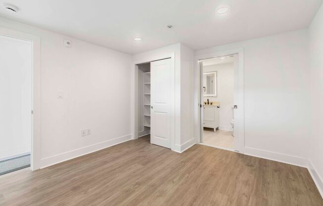 2 beds, 2 baths, 973 sqft, $1,495, Unit L116