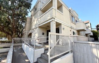 317 E. Del Mar #1