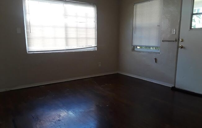 2 beds, 1 bath, $1,795