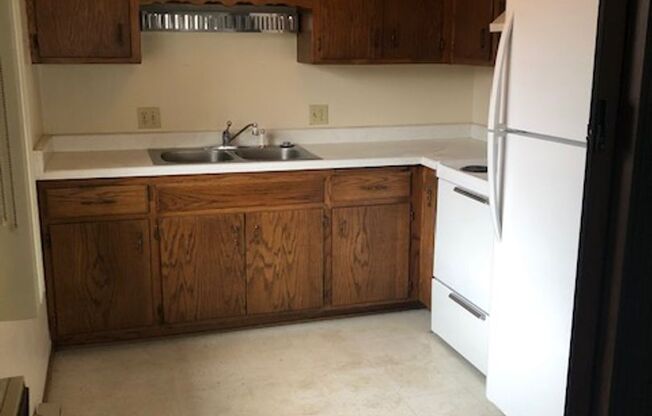 1 bed, 1 bath, 675 sqft, $999, Unit 7910 - 5