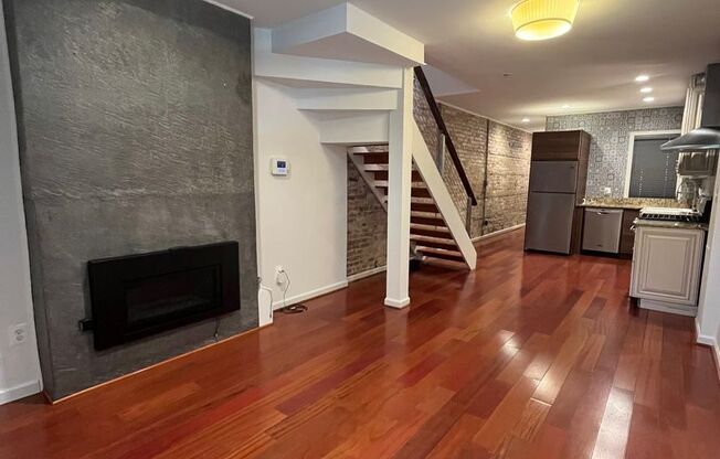 Beautiful 2 BR/1.5 BA Townhome in Anacostia!