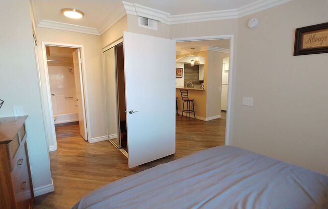 2 beds, 2 baths, 960 sqft, $2,895, Unit 101